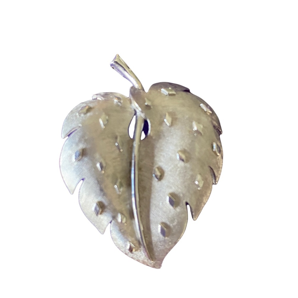 - Vintage trifalgi brooch with trifalgi signature perfect condition!